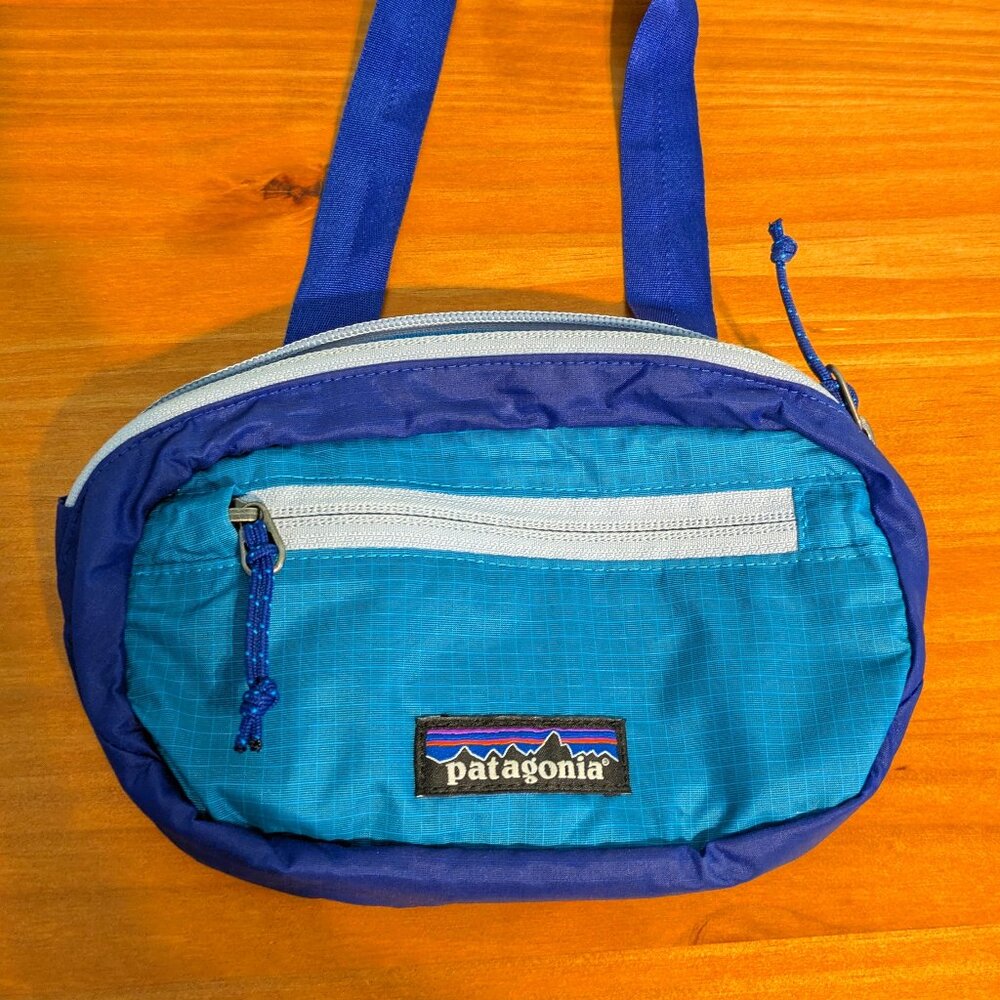 Patagonia ultralight black hole mini hip pack